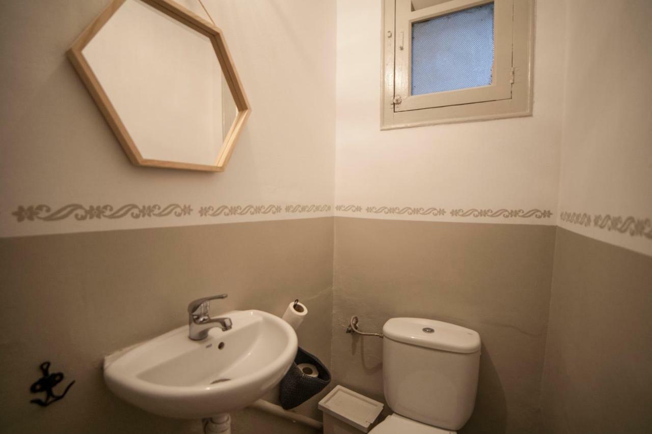 B21-Apartamento Modernista Para Grupos Барселона Екстериор снимка