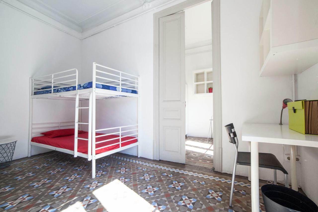 B21-Apartamento Modernista Para Grupos Барселона Екстериор снимка